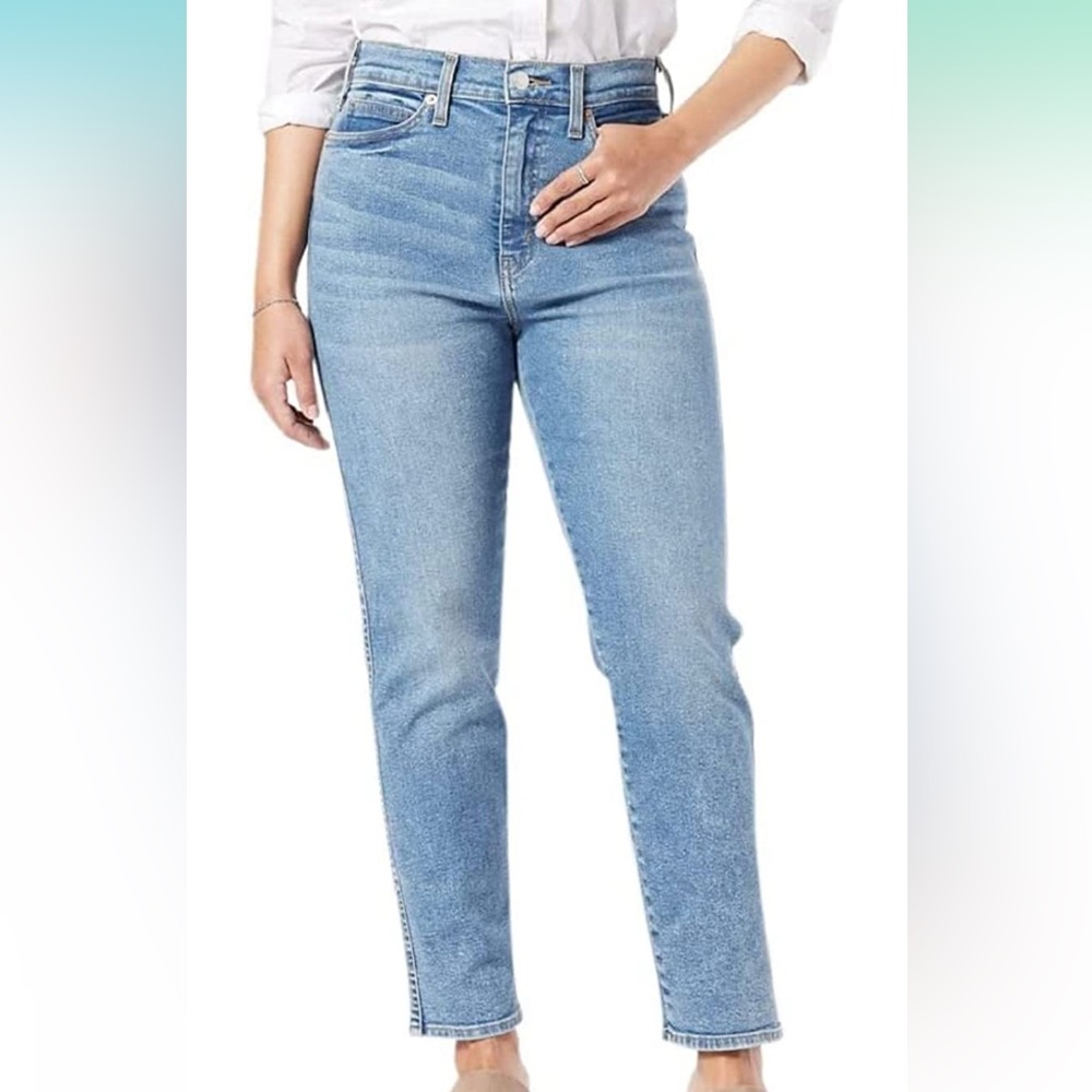 Levi's Women Heritage High Rise Straight Standard Size 6